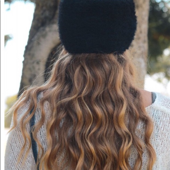 Mohair Bow Headband - Picture 4 of 8